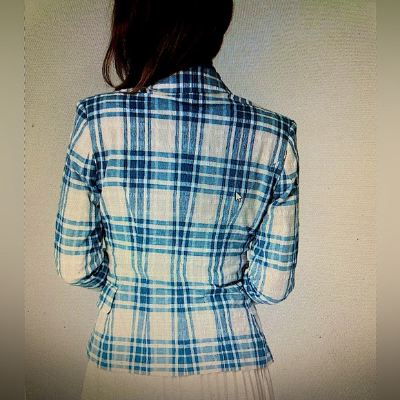 Olivvi NWT Cream and Blue Fitted Plaid Blazer  Jacket ,Gold Logo Button ,Size L - Picture 2 of 13